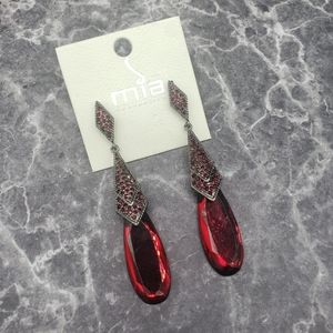 Mia Collection Ruby Eed Drop Earrings